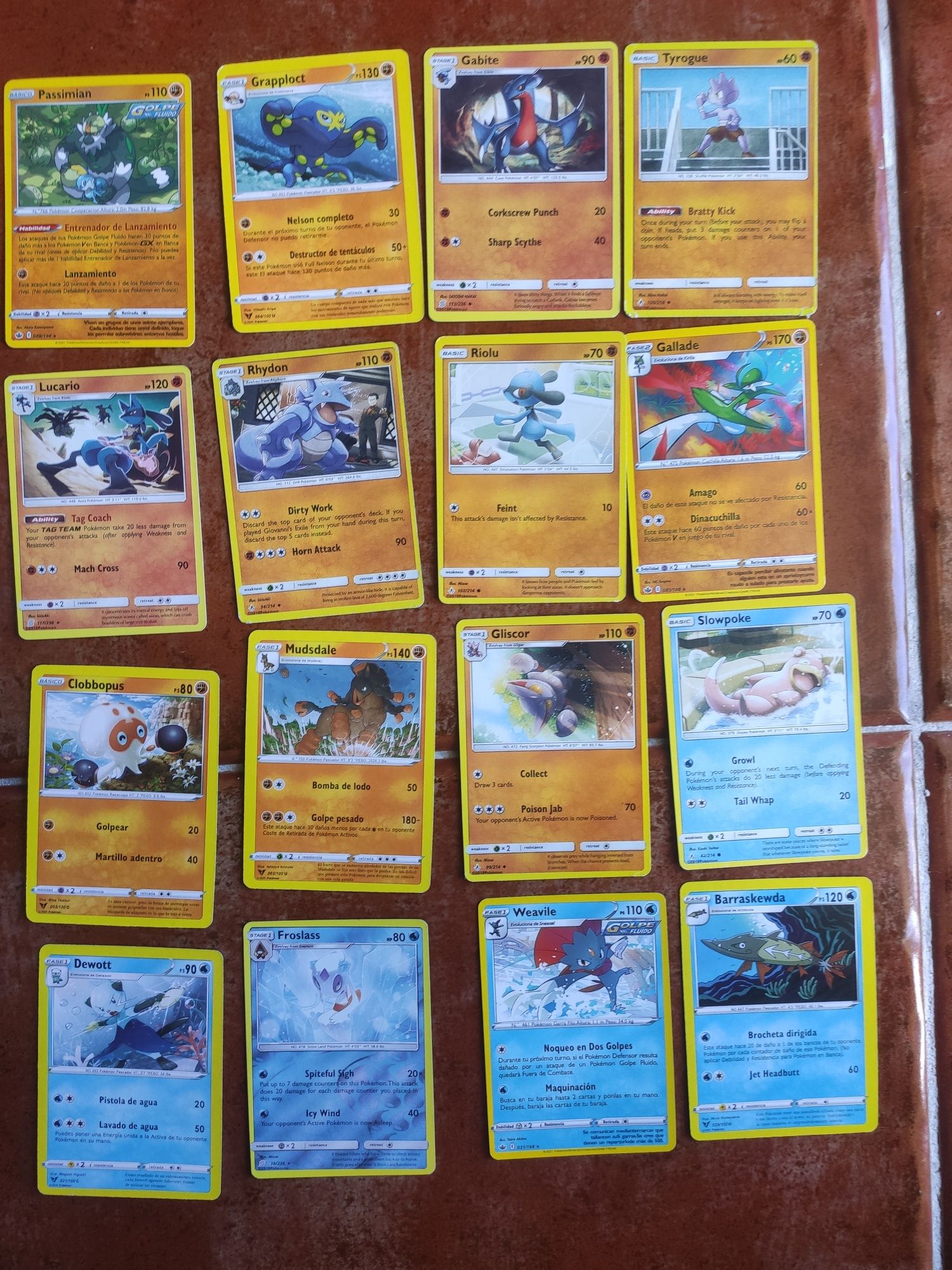 Cartas Pokémon (conjunto 10)