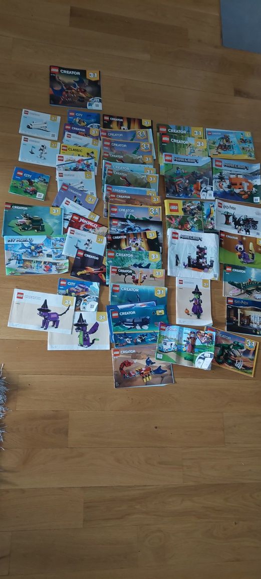 Instrukcje papierowe  klocków lego