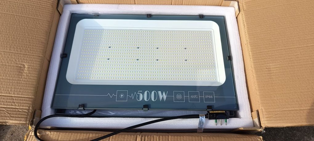 Naświetlacz LED 500w 6000k