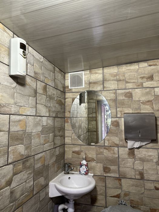 Оренда / продаж приміщення у центрі м. Сарни вул. Європейська