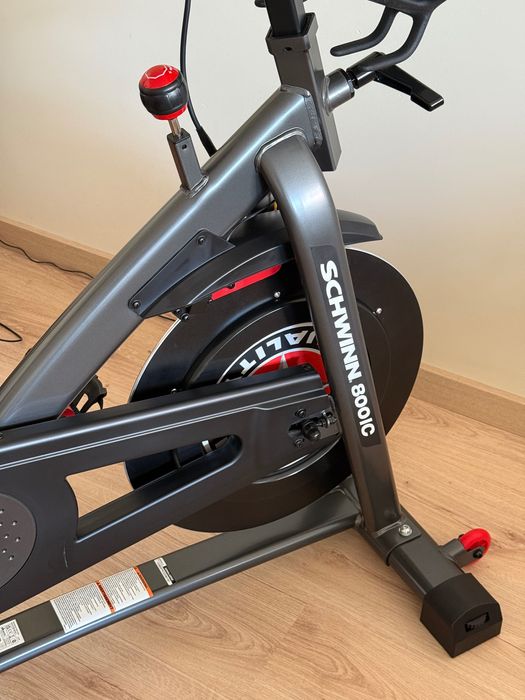Bicicleta Estática Schwinn 800IC - Excelente Estado