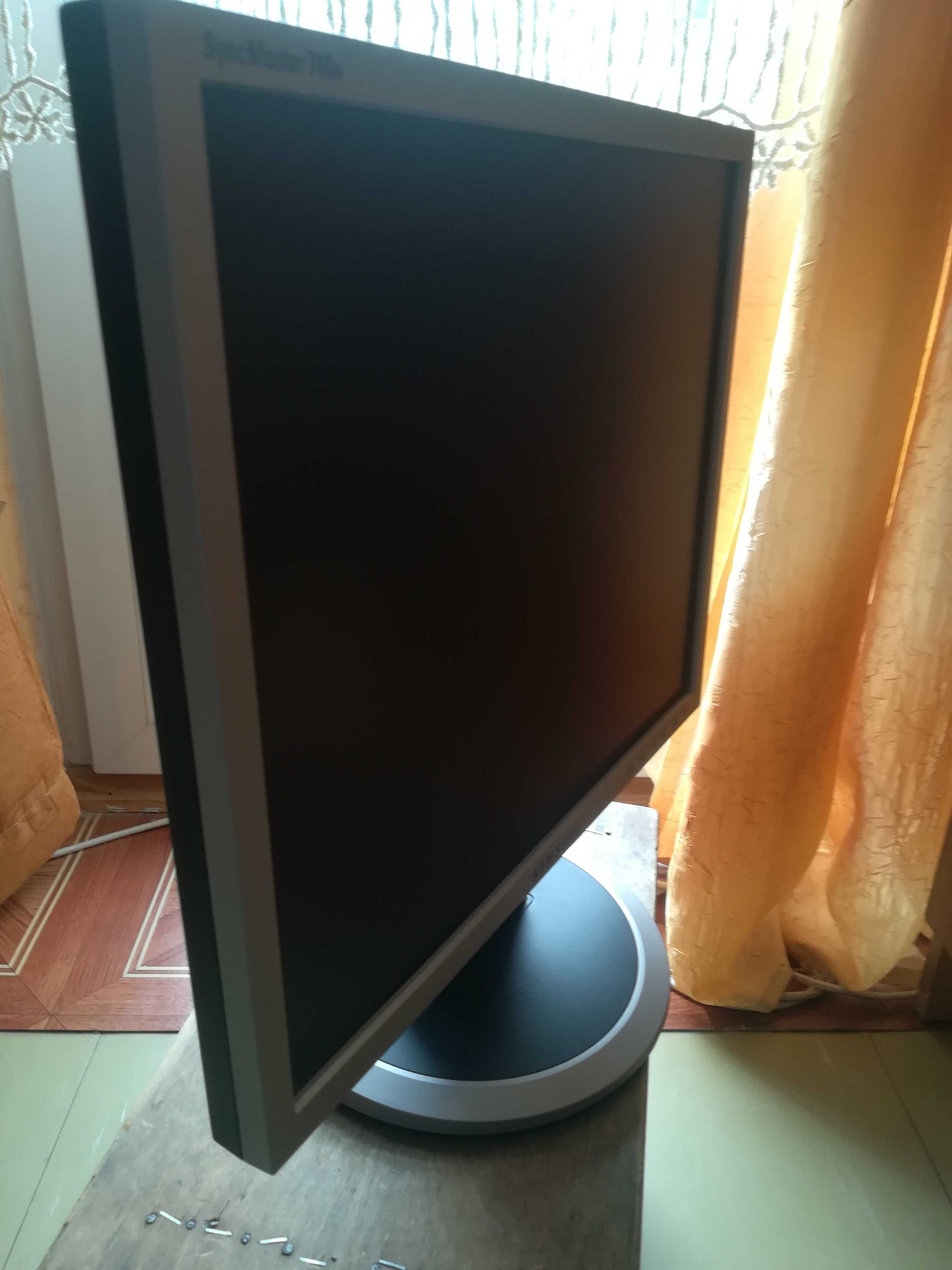 Monitor samsung 17" SyncMaster 740N