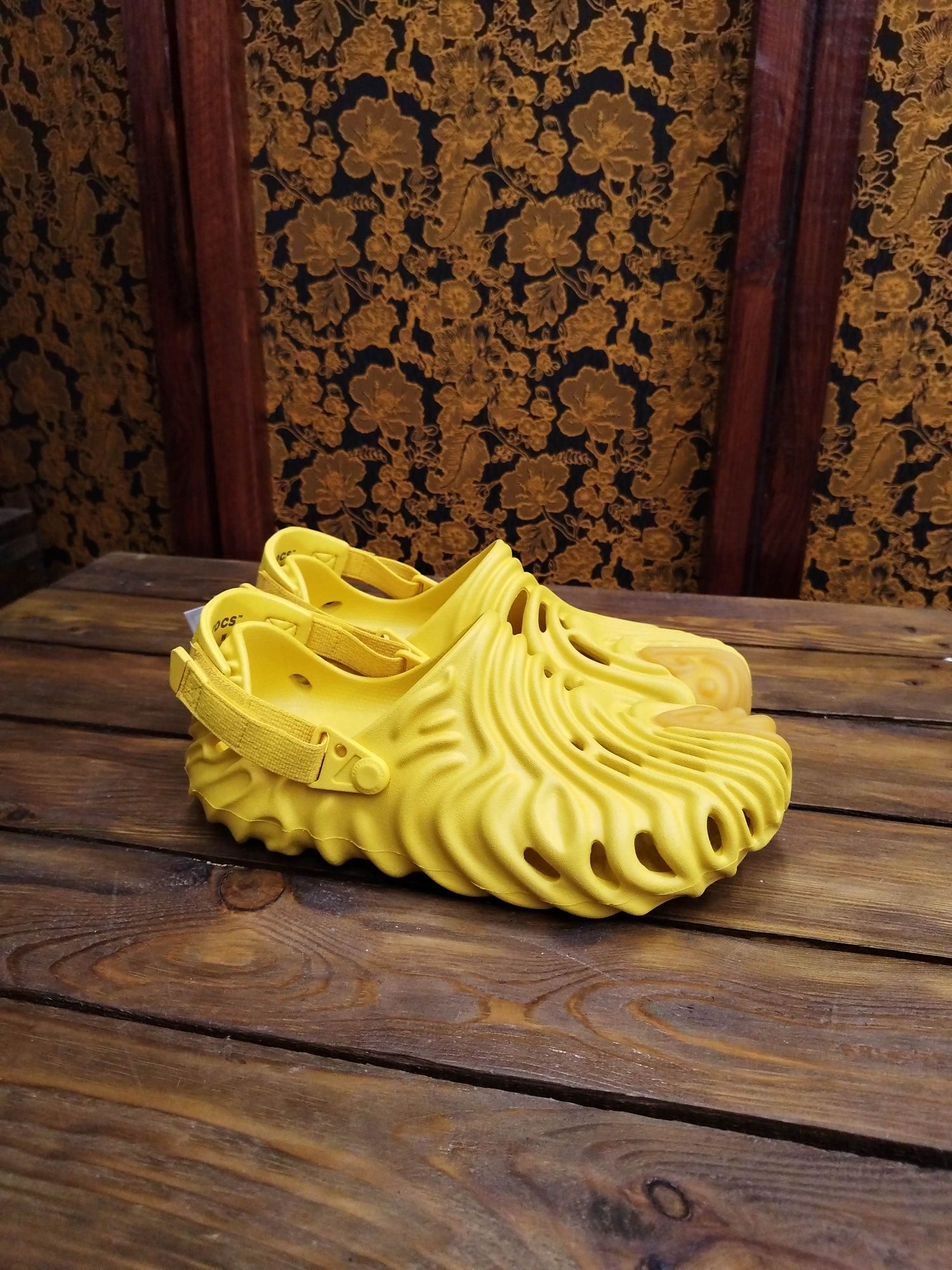 Розпродаж Складу.Знижки до 30%. Оригінальні Крокси. Crocs Salehe, Echo