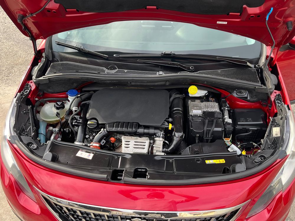 Peugeot 2008 1.2 thp gtline