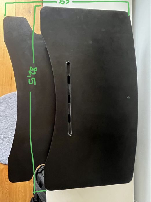 Ergonomiczny stojak do pracy biurowej