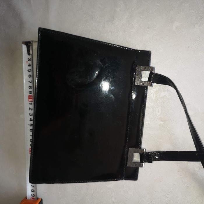 Torebka lakierowana czarna