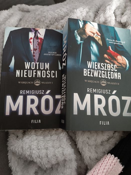 Wotum Nieufności i Większość Bezwzgledna