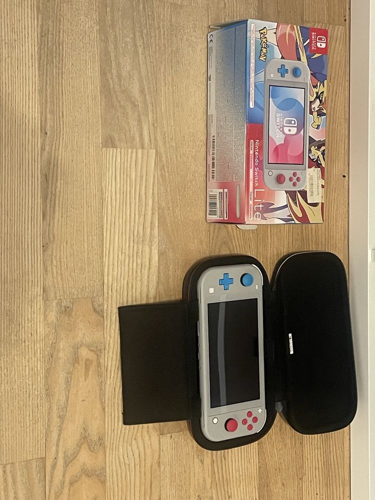 Konsola Nintendo Switch Stan idealny + pudełko i etui