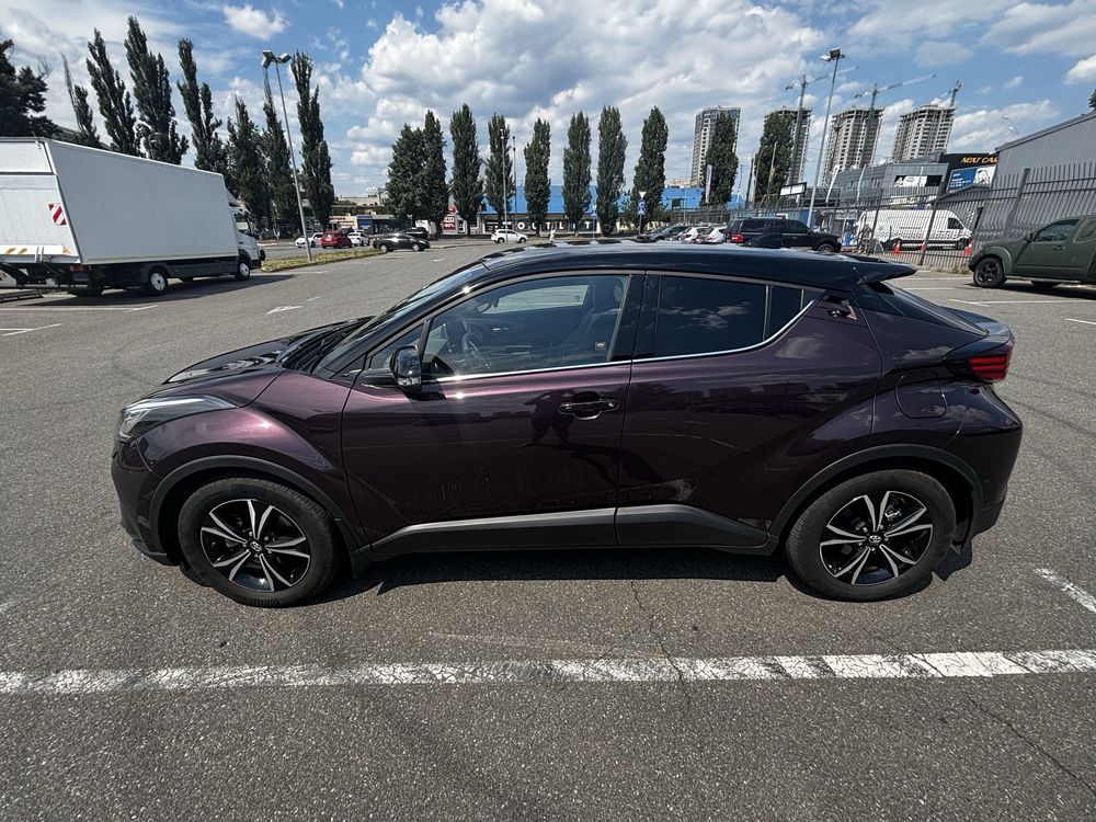Продам Toyota CH-R 2023 гібрид