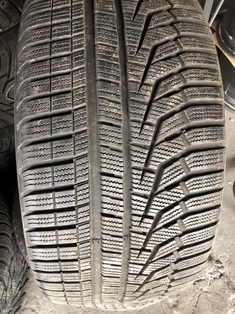 Шини зимові 265/35/20 Hankook