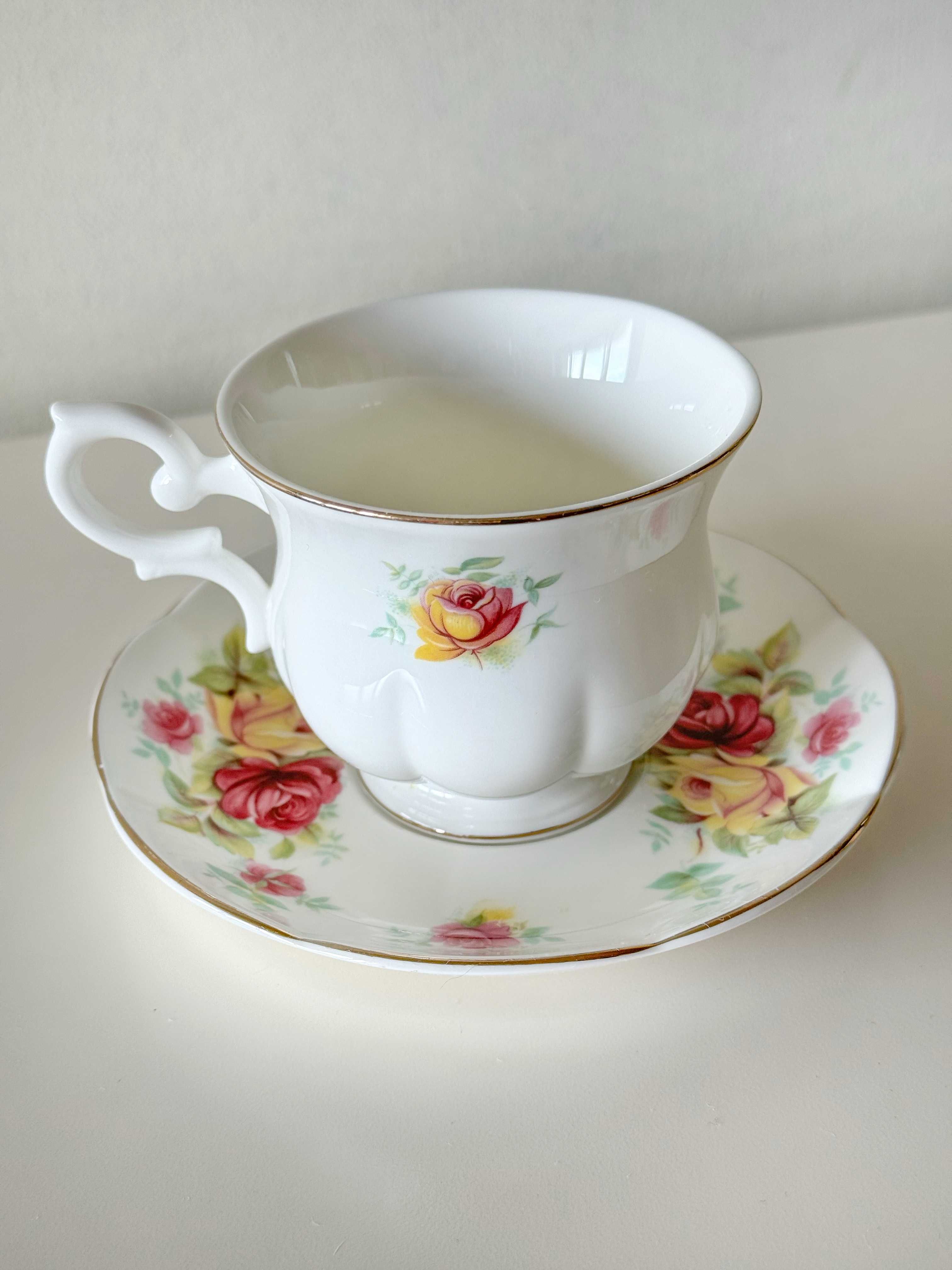 Filiżanka z talerzykiem Royal Canterbury Fine Bone China Madelaine