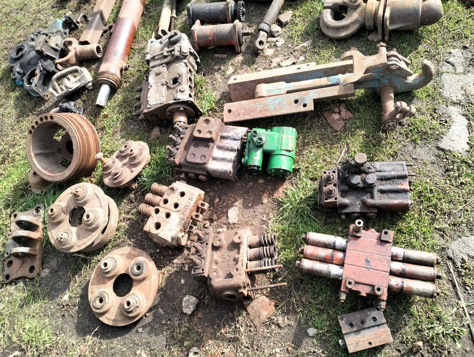 Редуктор угловой 1:2 Поперечина скоба Т-150 Р-80 РЭ-50 Привод НШ-10