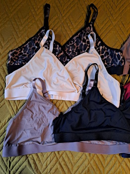 Komplet 9 staników plus size 4xl