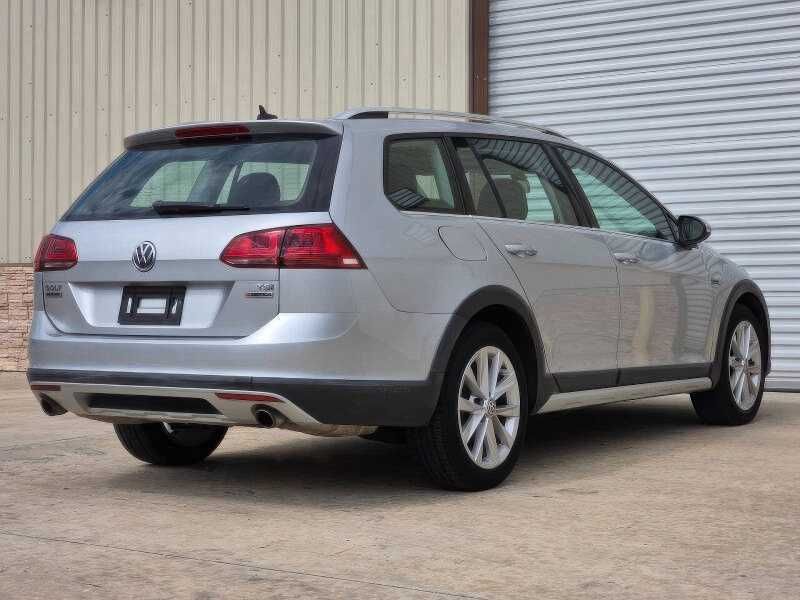 2017 Volkswagen Golf Alltrack TSI SE 4Motion