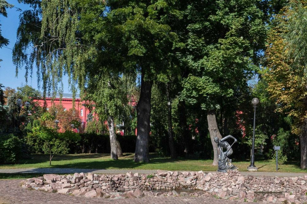 Сдам офис , центр, парк, метро, Терещенковская,13