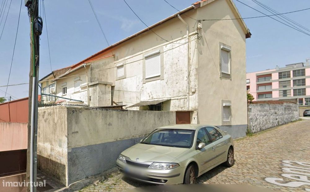 Prédio p/ Investimento – 5 Casas com Rentabilidade em Canidelo