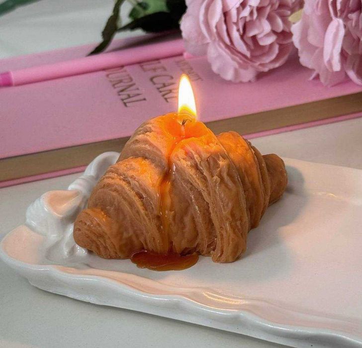Ароматизована свічка круасан! Класний подарунок