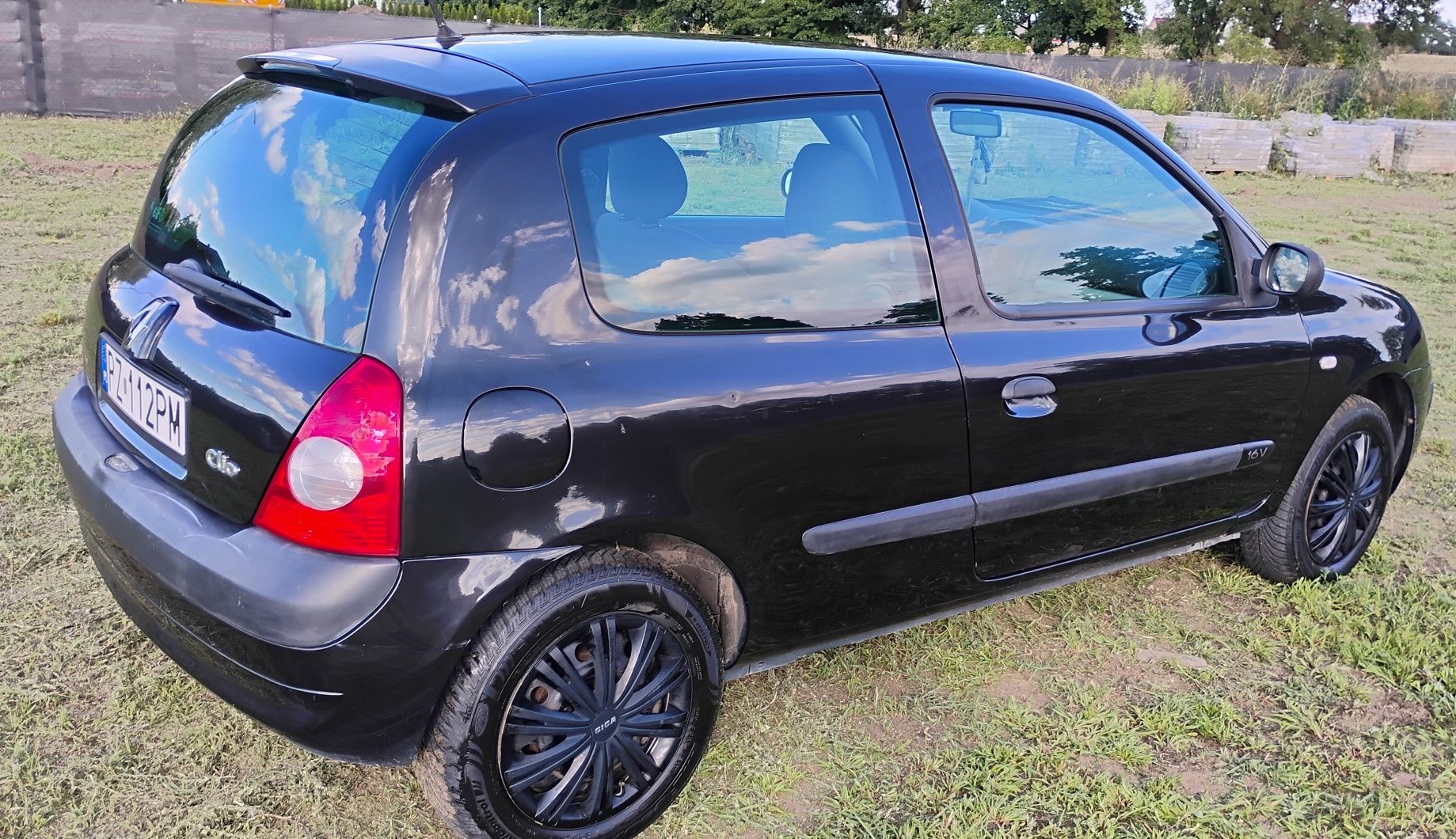 Renault Clio 2, ekonomiczny pojazd, zapraszam do kontaktu