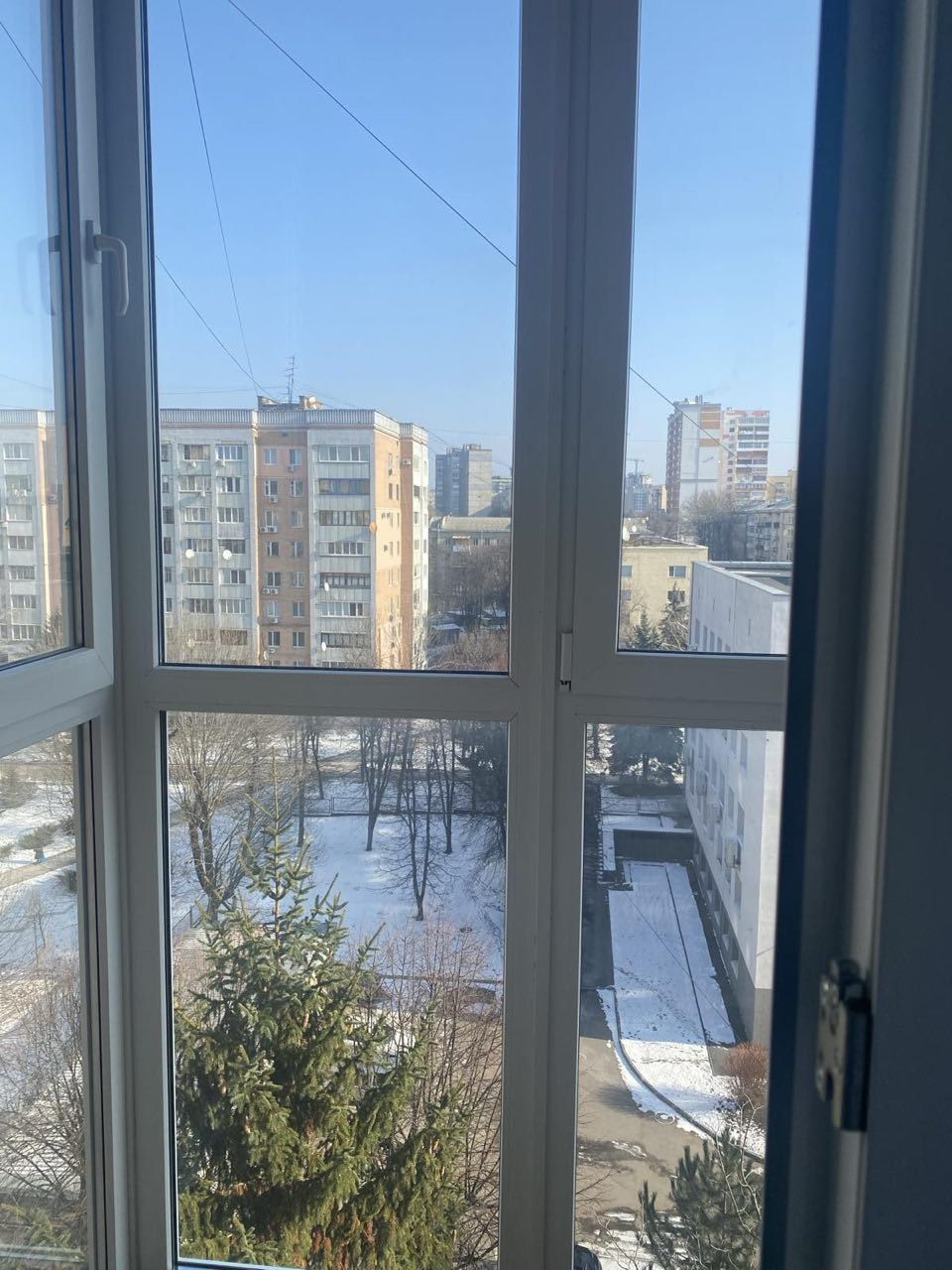 Продам двухкомнатную квартиру м.Научная