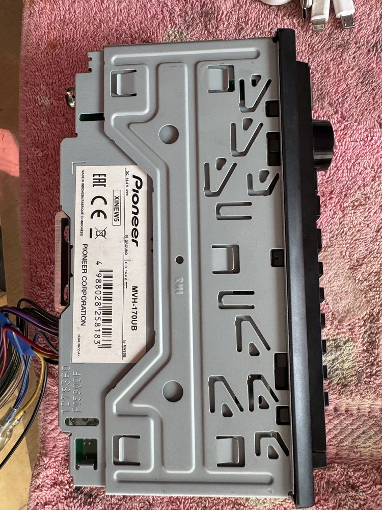Vendo Autoradio Pioneer compativel c/ smartphone e USB
