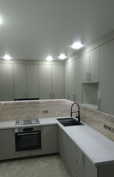 меблі на замовлення, кухня, шафа, ліжко, професійний монтаж