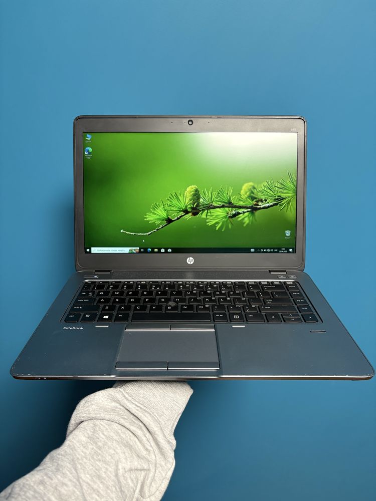 HP EliteBook 840 G2 | i5-5300U / R7 M260X / 8GB / 256GB SSD