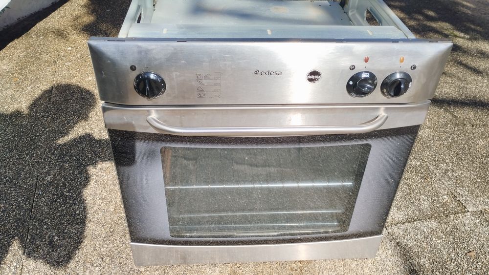 Forno de encastrar edesa