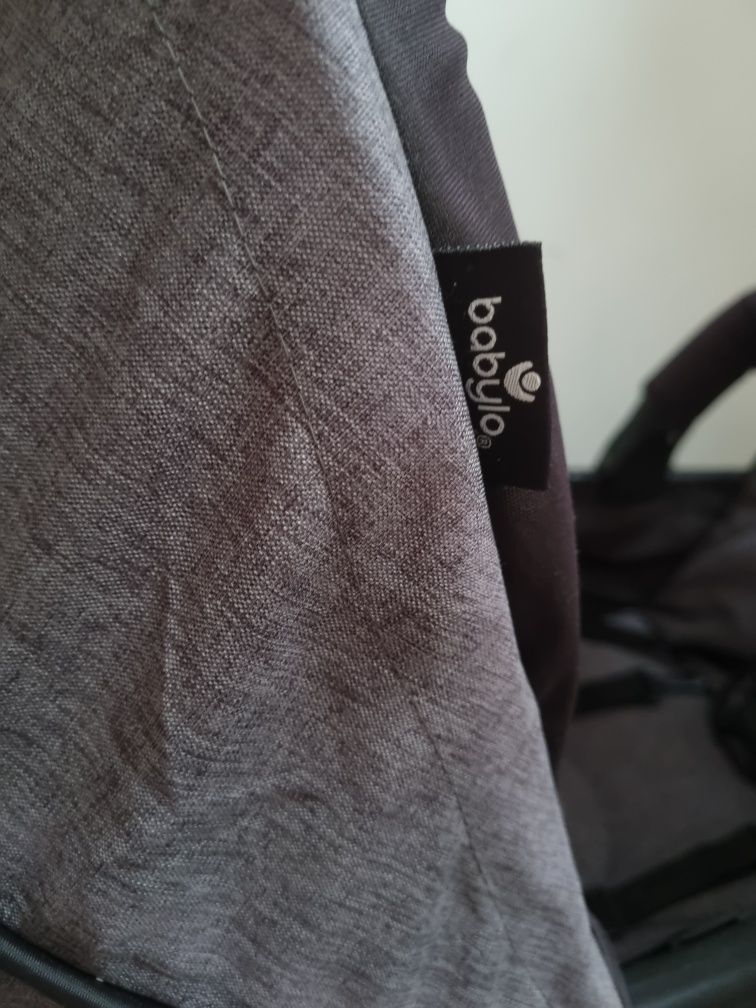 Carrinho de passeio para bebê com ovo
