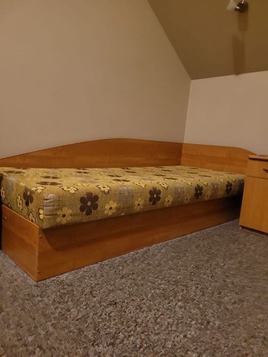 Łóżko /Tapczan pojedynczy