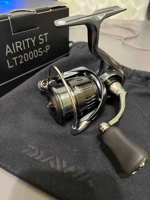 Daiwa 24 Airity ST LT2000S-P