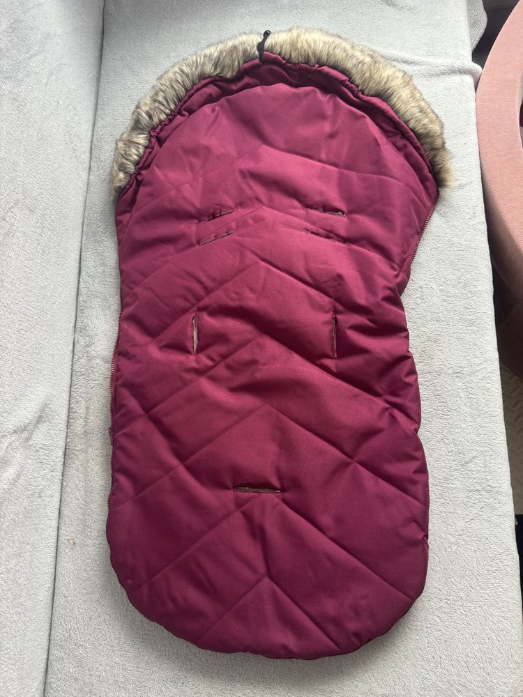 Śpiworek do wózka zimowy Jukki BURGUNDY WINTER