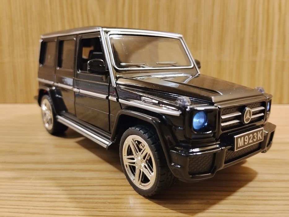 Модель машинка Mercedes-Benz g-klass 1:24 xlg металл свет звук инерция