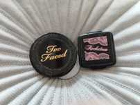 Bronzer Too faced choco late soleil róż rockateur