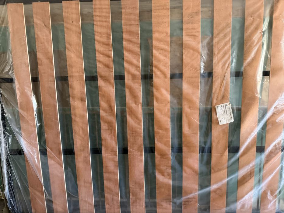 Estrado de cama 190x1,40 novo