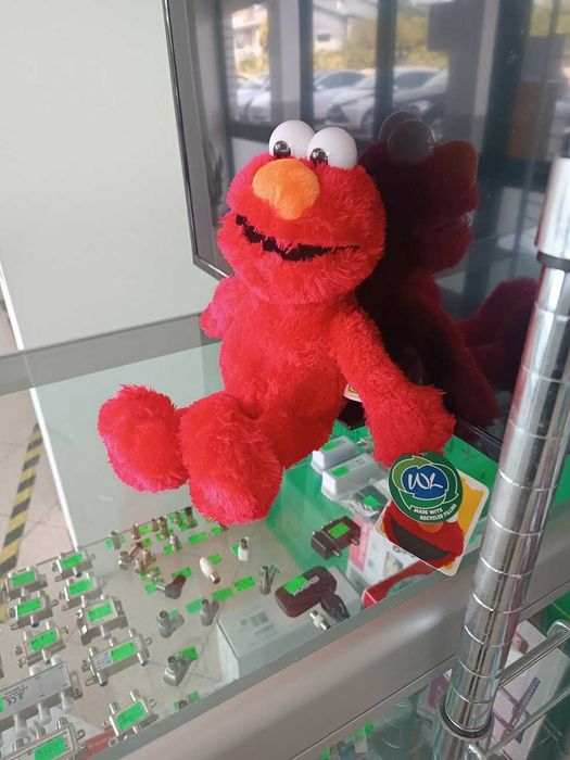 Peluche Rua Sésamo Elmo 37cm(new version 2025)