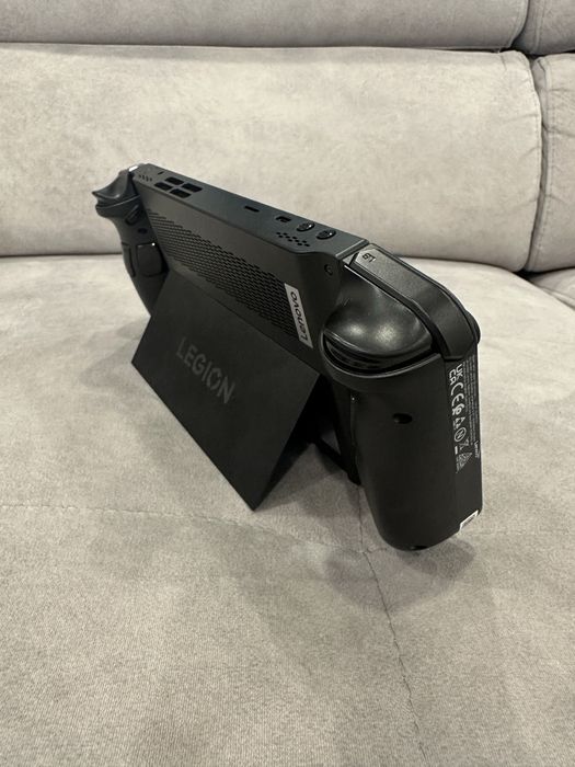 Lenovo Legion Go — Como Nova + Bolsa de Transporte Incluída