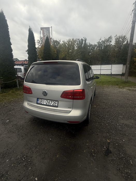 VW Touran 7-osobowy