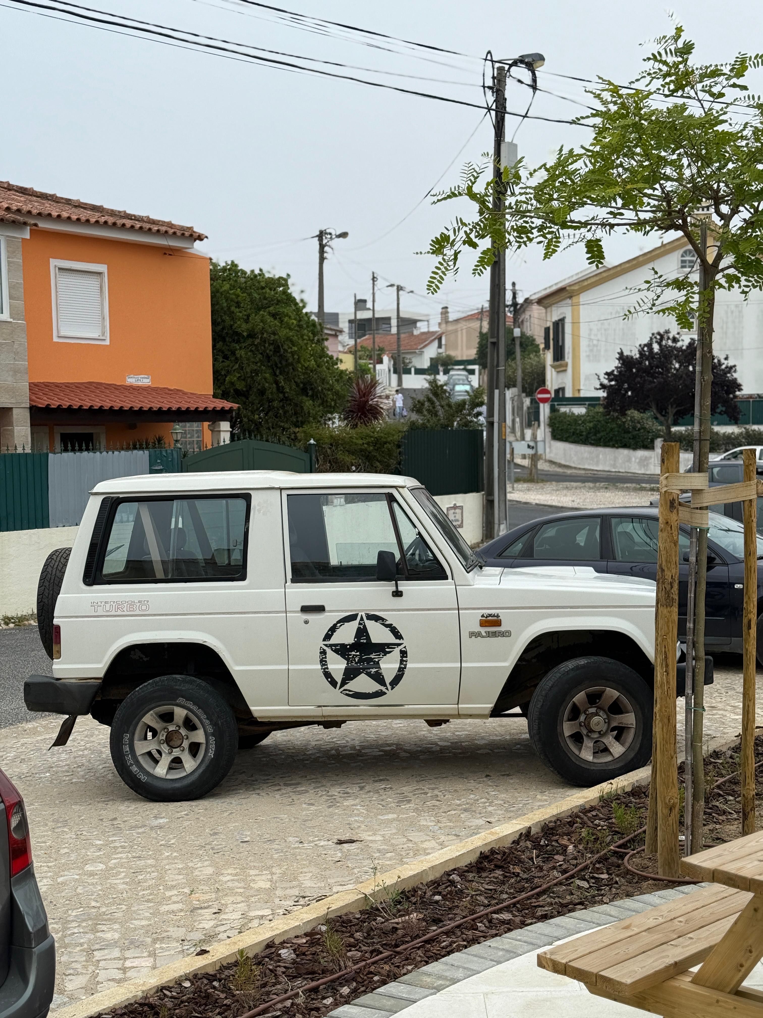 Mitsubishi Pajero 1992