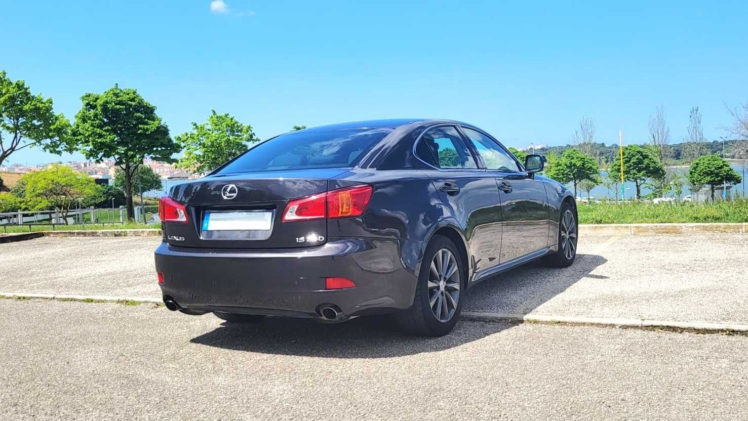 Lexus IS 250 Aut. Premium V6 – 208 CV