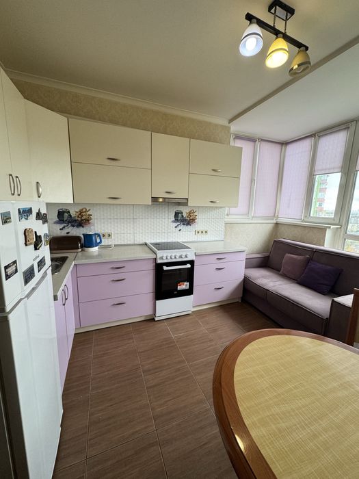 Продаж 1 кімн , Михайла  Донця 2А , Відрадний , Соломʼянка