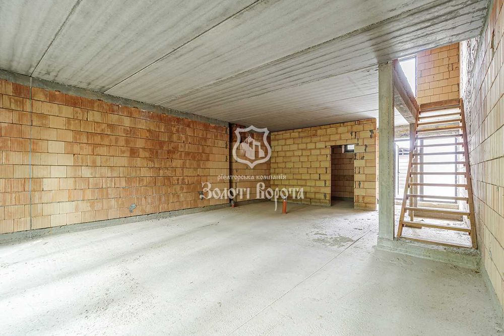 Таунхаус, 2 поверхи, ділянка — 1,5 сотки. с. Гора, Бориспільський р-н