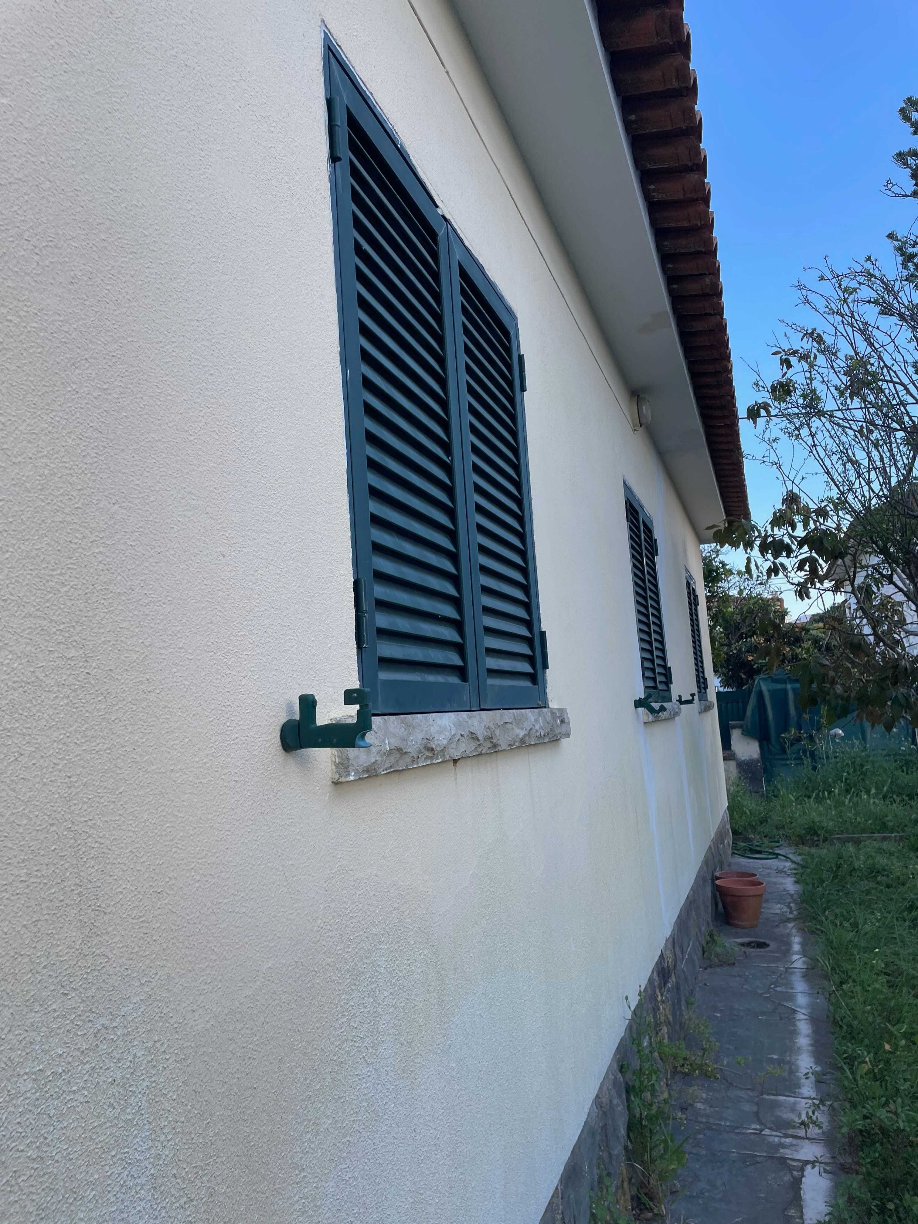 9 x Janelas + 9x Portadas em bom estado