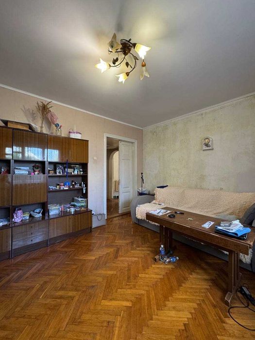 Будинок під реконструкцію Басівкутська    68000