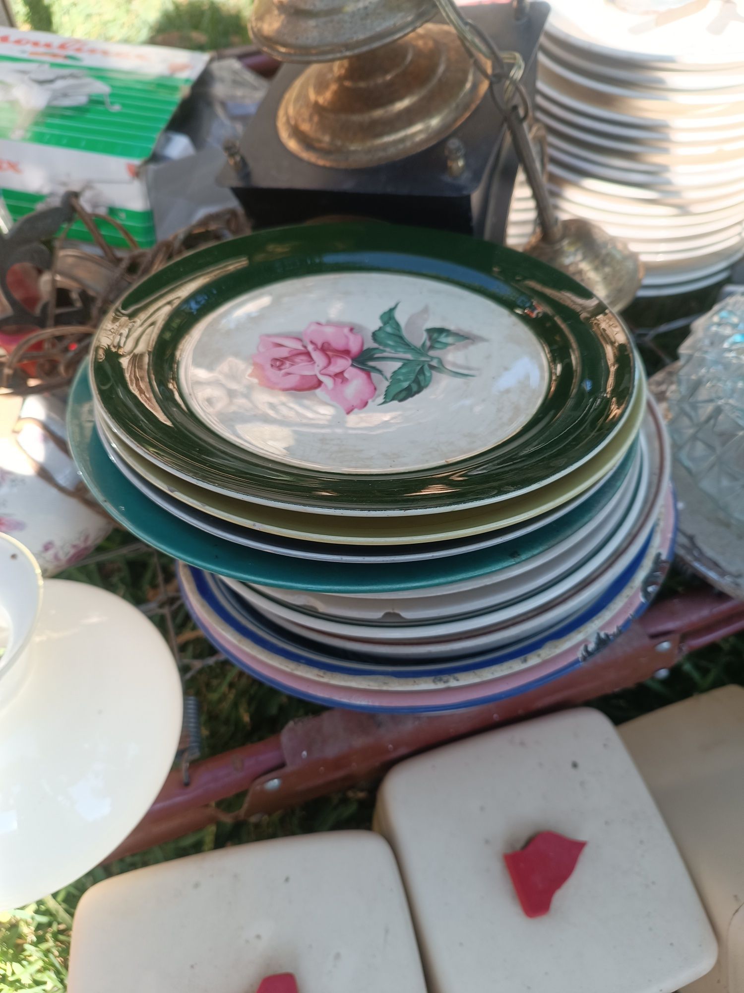 Conjunto de vários pratos