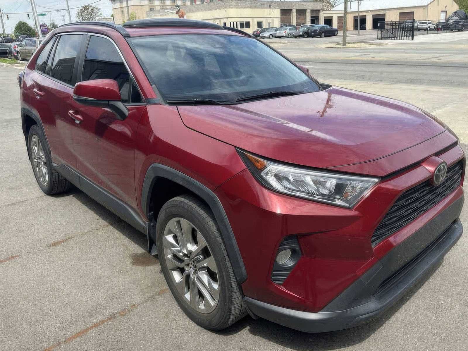 2020 Toyota RAV4 XLE Premium