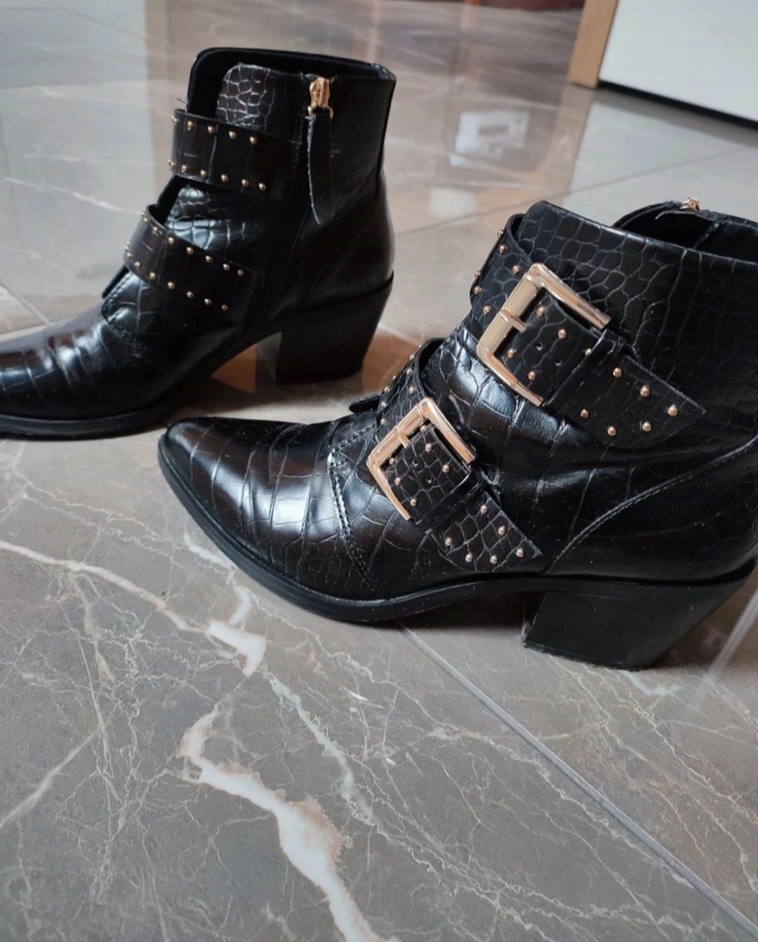 Botki Stradivarius 39