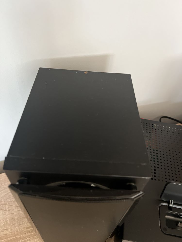 Minisystem Hi‑Fi Sharp XL‑BD601PH z Blu‑ray 3D. Wieża jak kino domowe