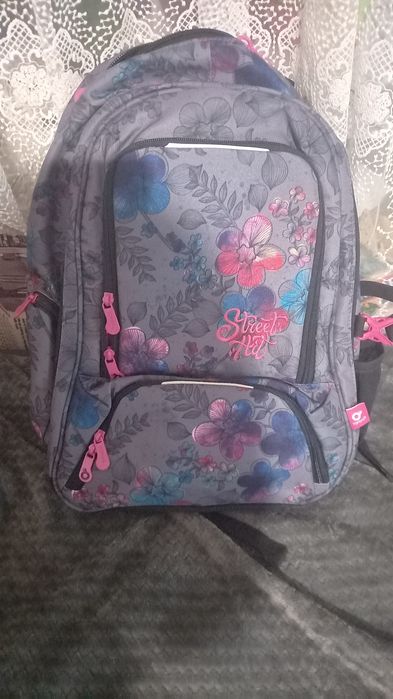 Рюкзак ортопедичний  до школи новий