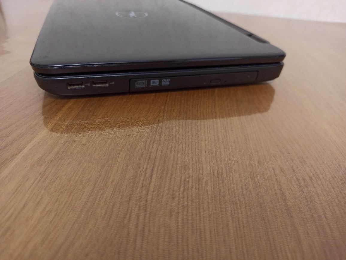 Продам Dell N5050 i3-2310m SSD 128 gb