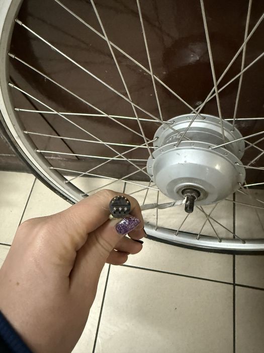 Koło do roweru elektrycznego Gazelle przód 28” 250W